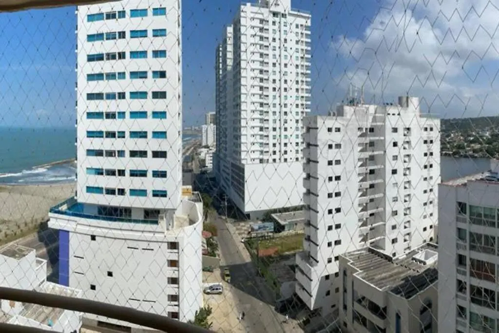 Oferta Frente A La Playa Cartagena . En, Sp, It. Apartment